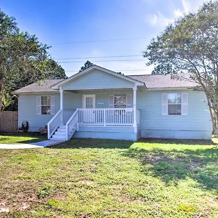 Gulf Breeze Home 12 Mi To Pensacola Beach!